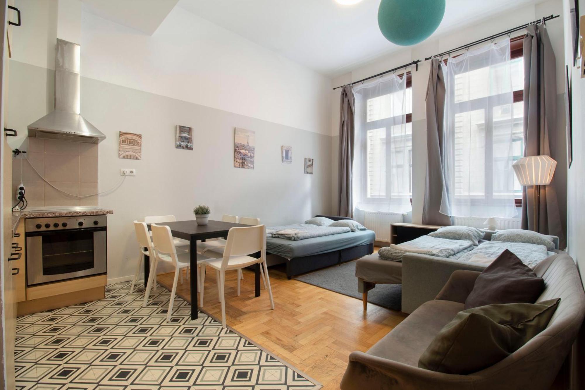 Apartment 2 Bedroom Inside Gozsdu Passage Budapest
